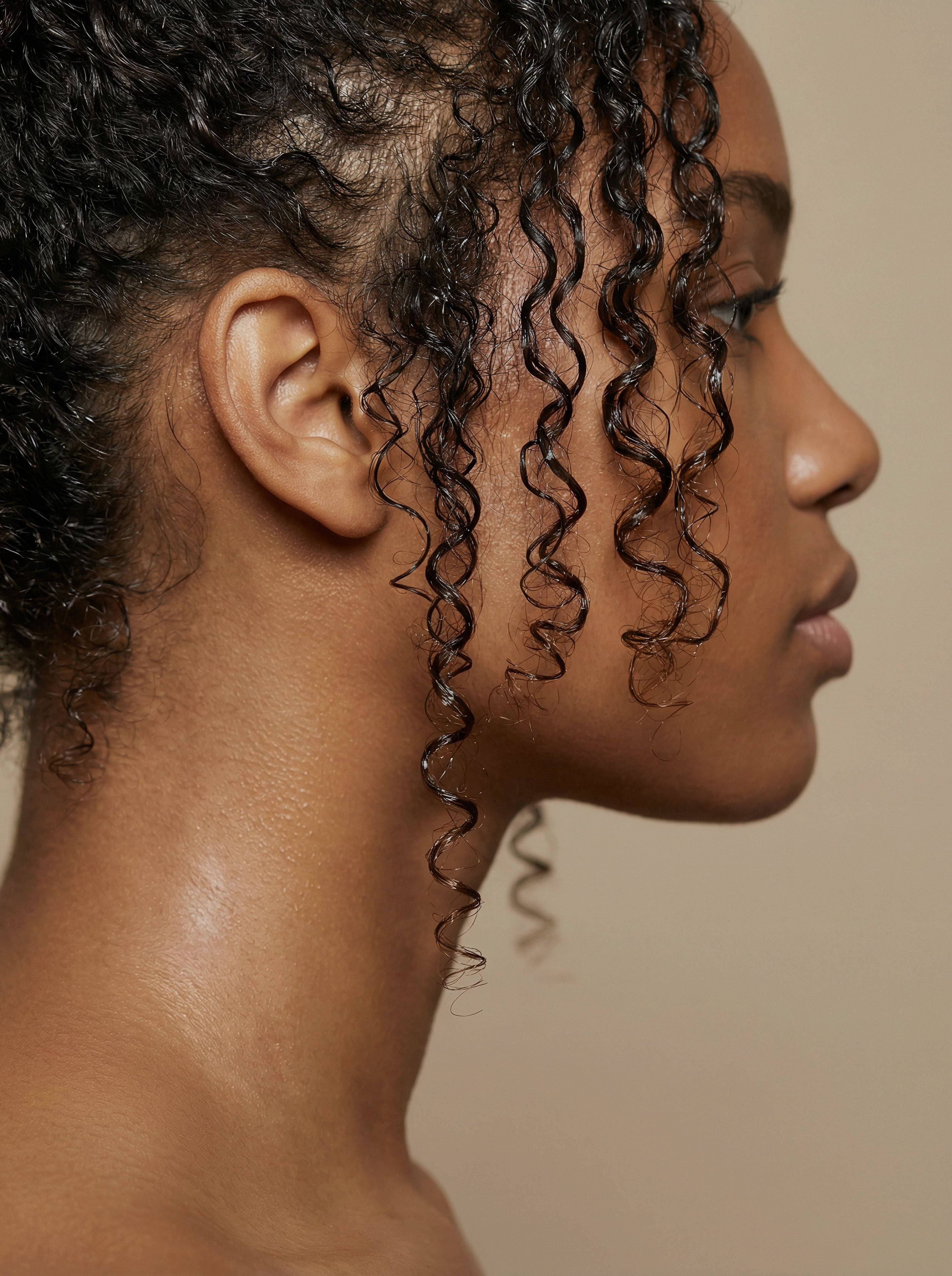 Les 7 Erreurs Courantes avec les Cheveux Multi-Texturés