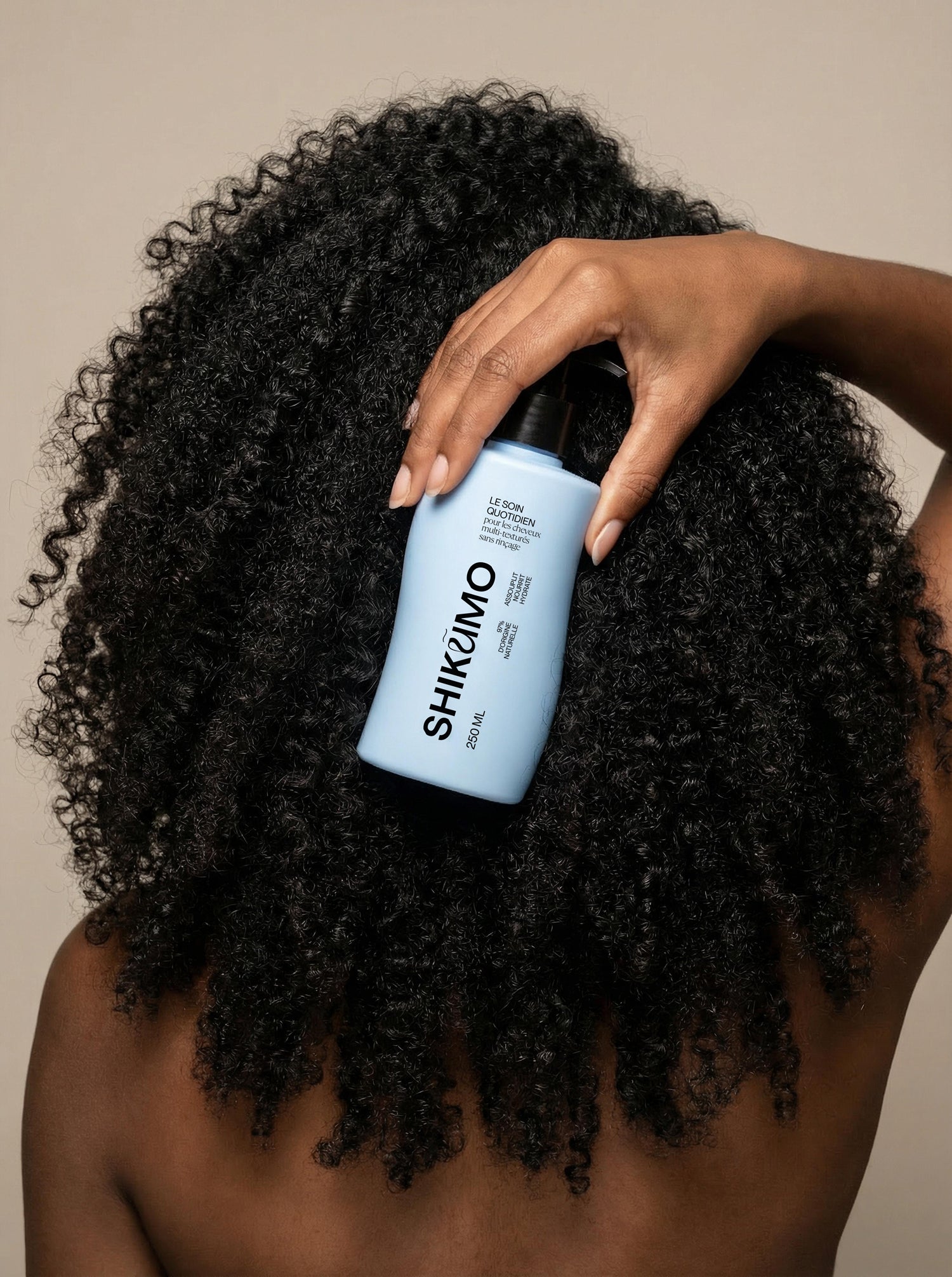 Pourquoi un Soin Quotidien est Indispensable pour les Cheveux Multi-Texturés ?